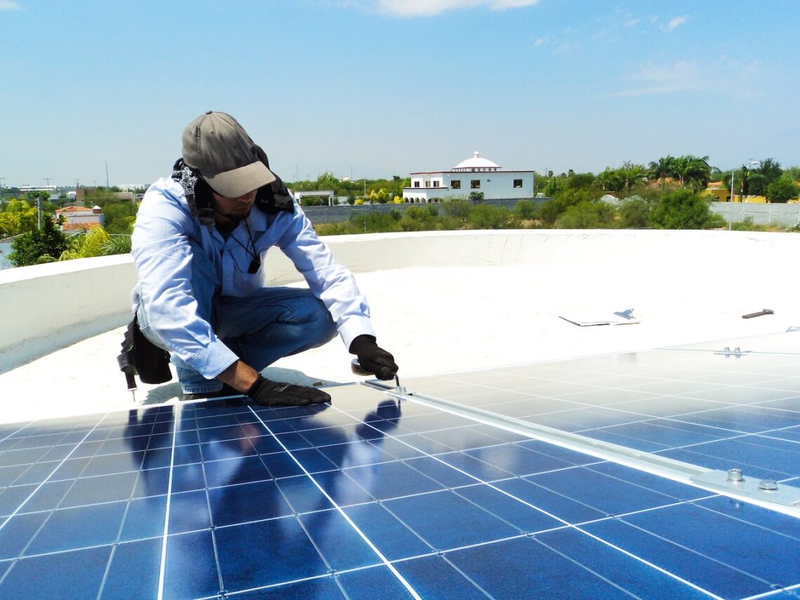 5 Factors to Consider Before Having Solar Panels Installed